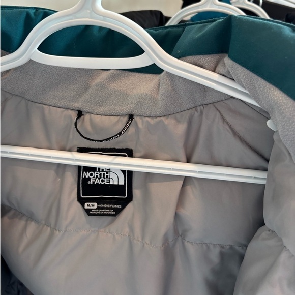 The North Face Teal Puffer Jacket with Faux Fur hood - Picture 5 of 6